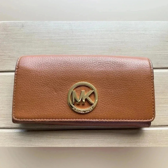 MICHAEL MICHAEL KORS Brown Leather Fulton Flap Continental Wallet - Picture 1 of 12